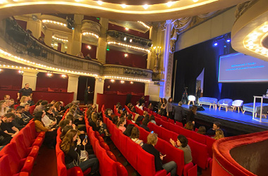 EVENEMENT THEATRE CONFÉRENCE